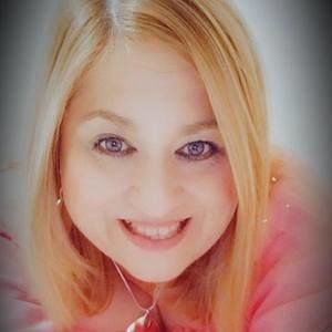 Meet your Posher, Isabel